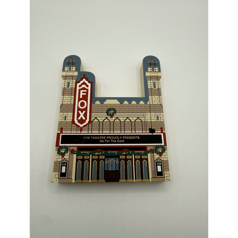 The Cat's Meow Village Fox Theatre Atlanta Christmas Series 1996 Wood Sitter